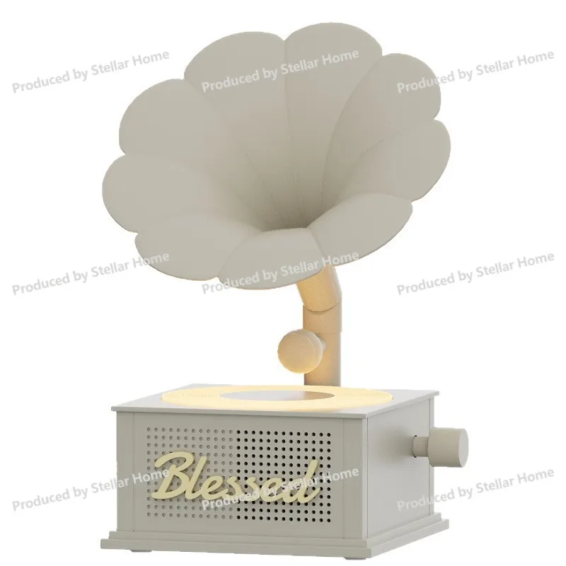 Little Lucky Bluetooth Audio Turntable Music Wireless Mini Portable Card Record Desktop Creative Speaker