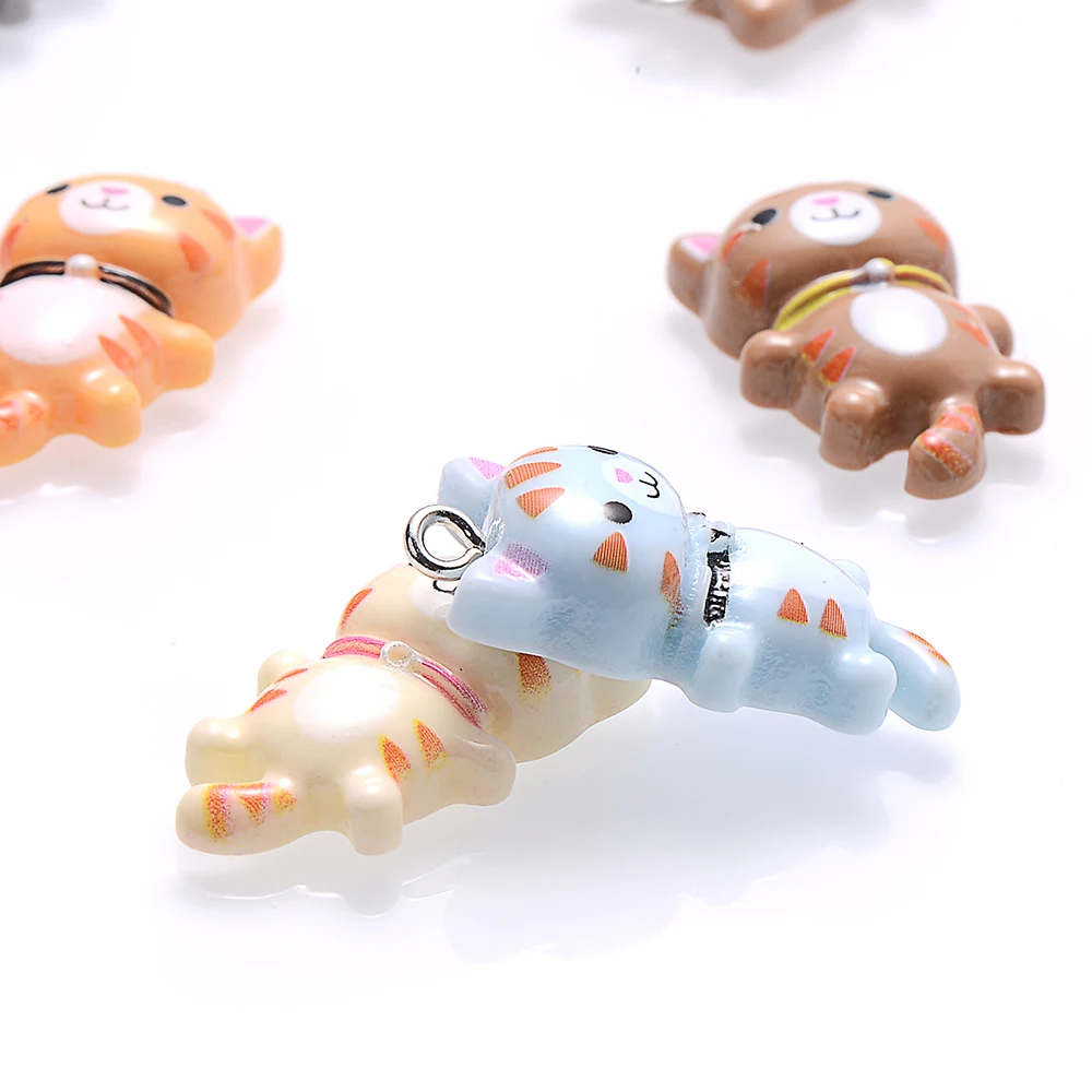 IYOE 10pcs Cartoon Rabbit Cat Resin Charms Bear Frog Mushroom Charms per gioielli che fanno ciondolo collana orecchino fai da te