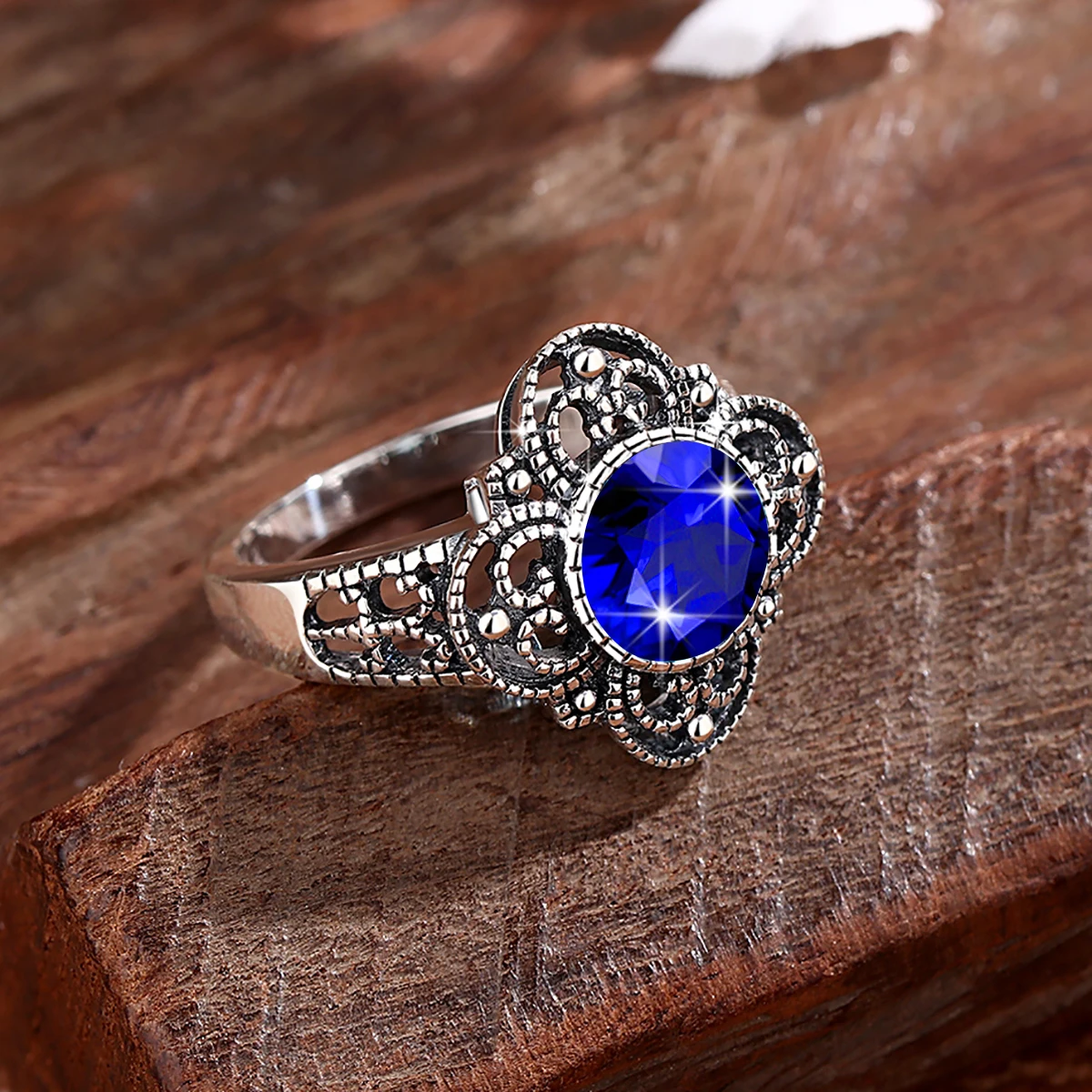 

Antique Silver 925 Round Sapphire Four Clover Rings for Women Lucky Jewelry Daily Wear Party Banquet Finger Accessories