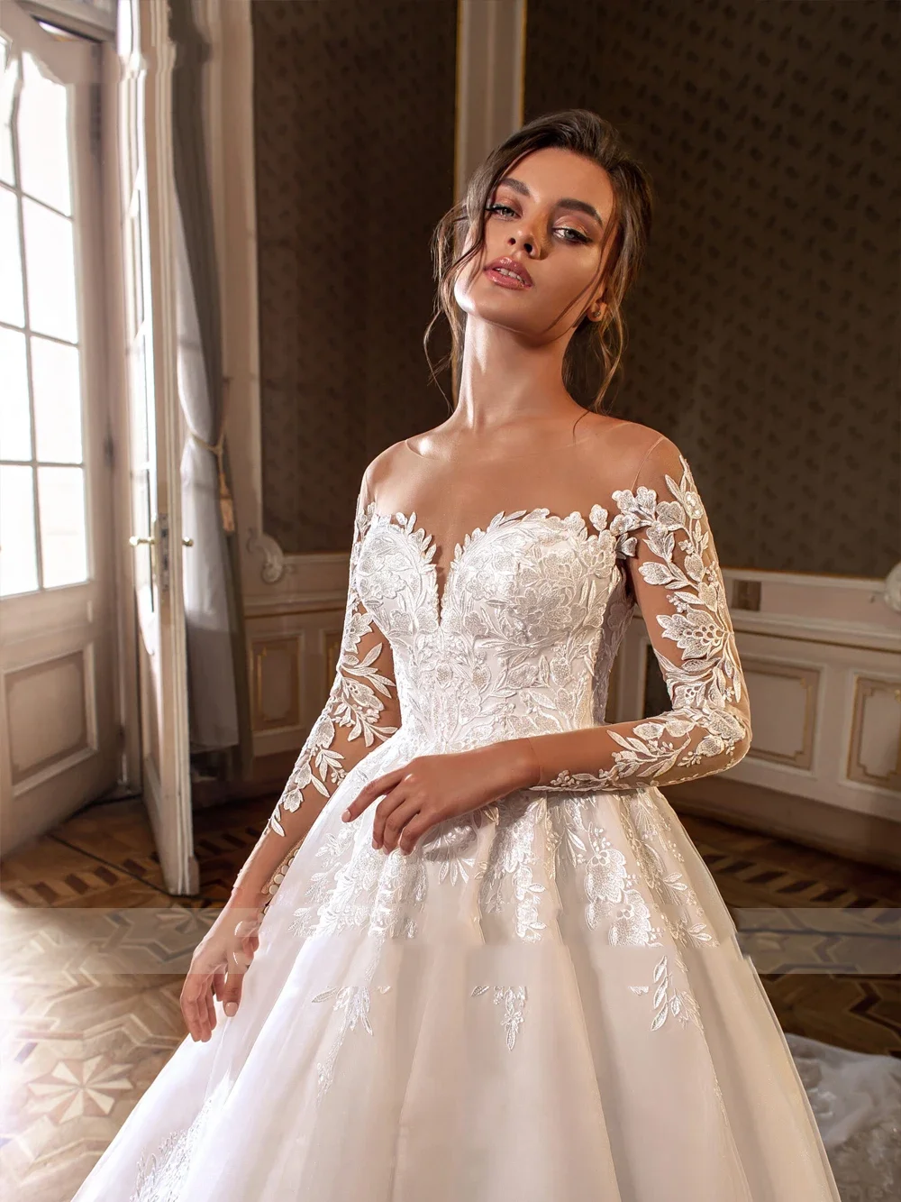 Flavinke Abiti da sposa a trapezio eleganti personalizzati con maniche lunghe o-collo 2025 Abiti da sposa con strascico in pizzo con applicazioni ricamate