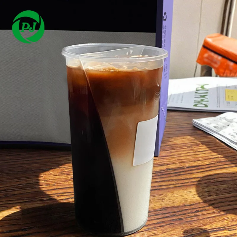 แก้วพลาสติก PP แบบสองช่อง 750 มล. แบบกำหนดเองได้ พร้อมฝาปิด สำหรับใส่กาแฟไข่มุก ชานมไข่มุก