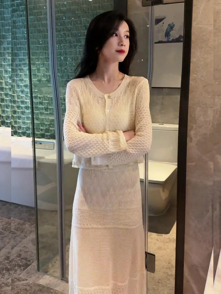 

Knitted Lace Top And High Waist Skirt Set for Women Elegant Style Two-Piece Suit Suitable for Autumn And Winter