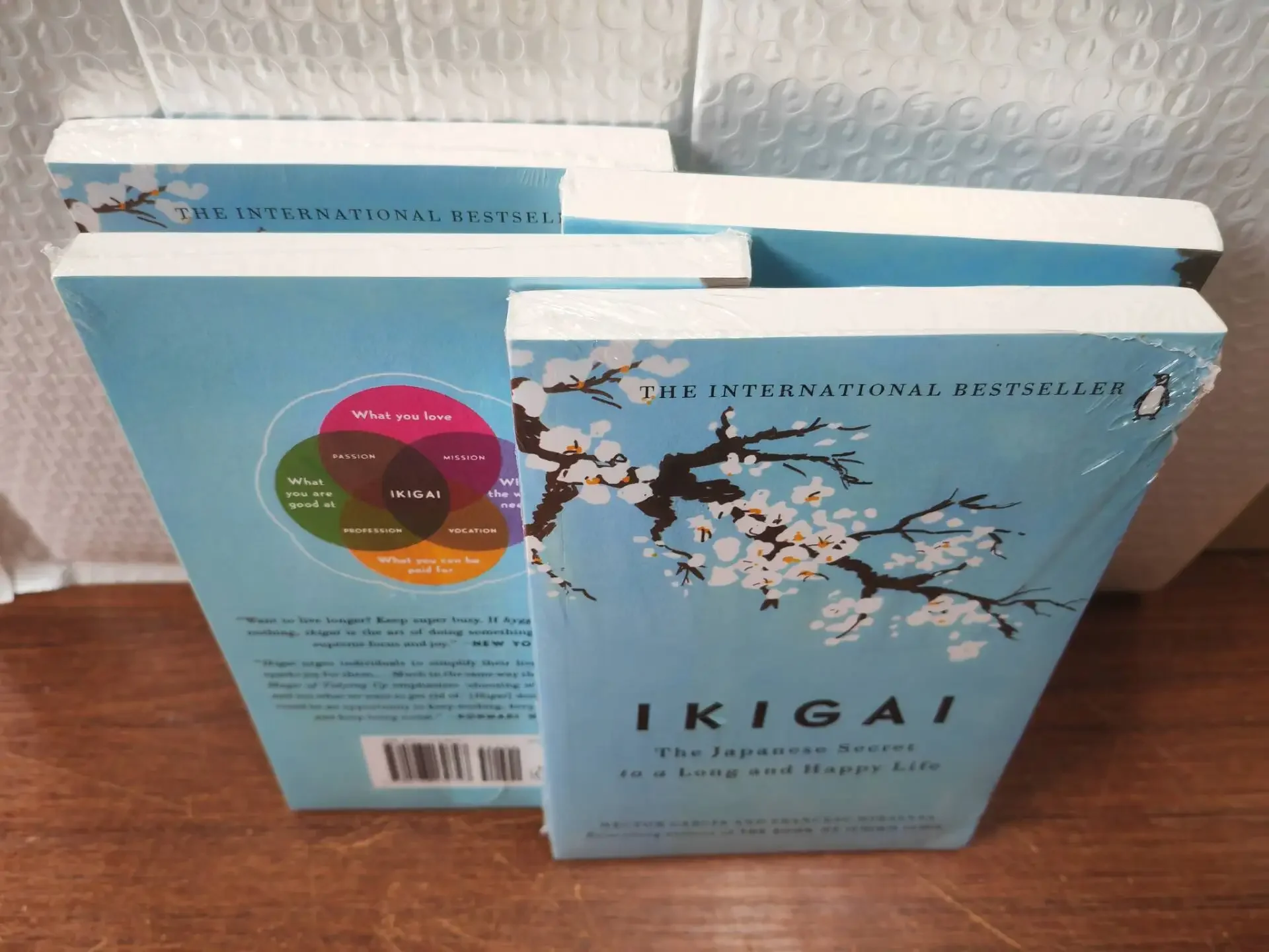 الفلسفة السرية اليابانية لصحة سعيدة بقلم هيكتور جارسيا كتاب إعادة بناء السعادة + كتاب عن خيال الأمل