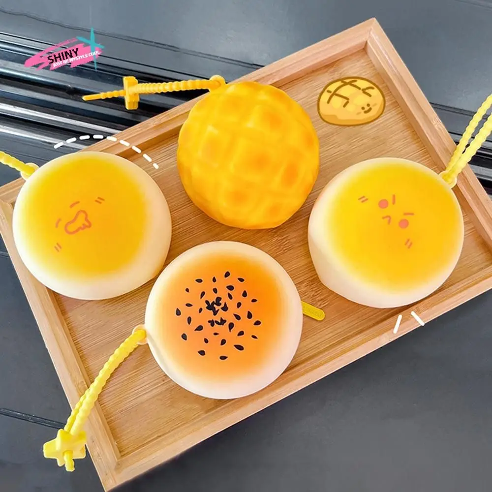 

Lovely Design Cute Dessert Coin Purse Key Chain Cartoon Food Lanyard Squeeze Stress Relief Bag Silicone Bag Pendant for Students