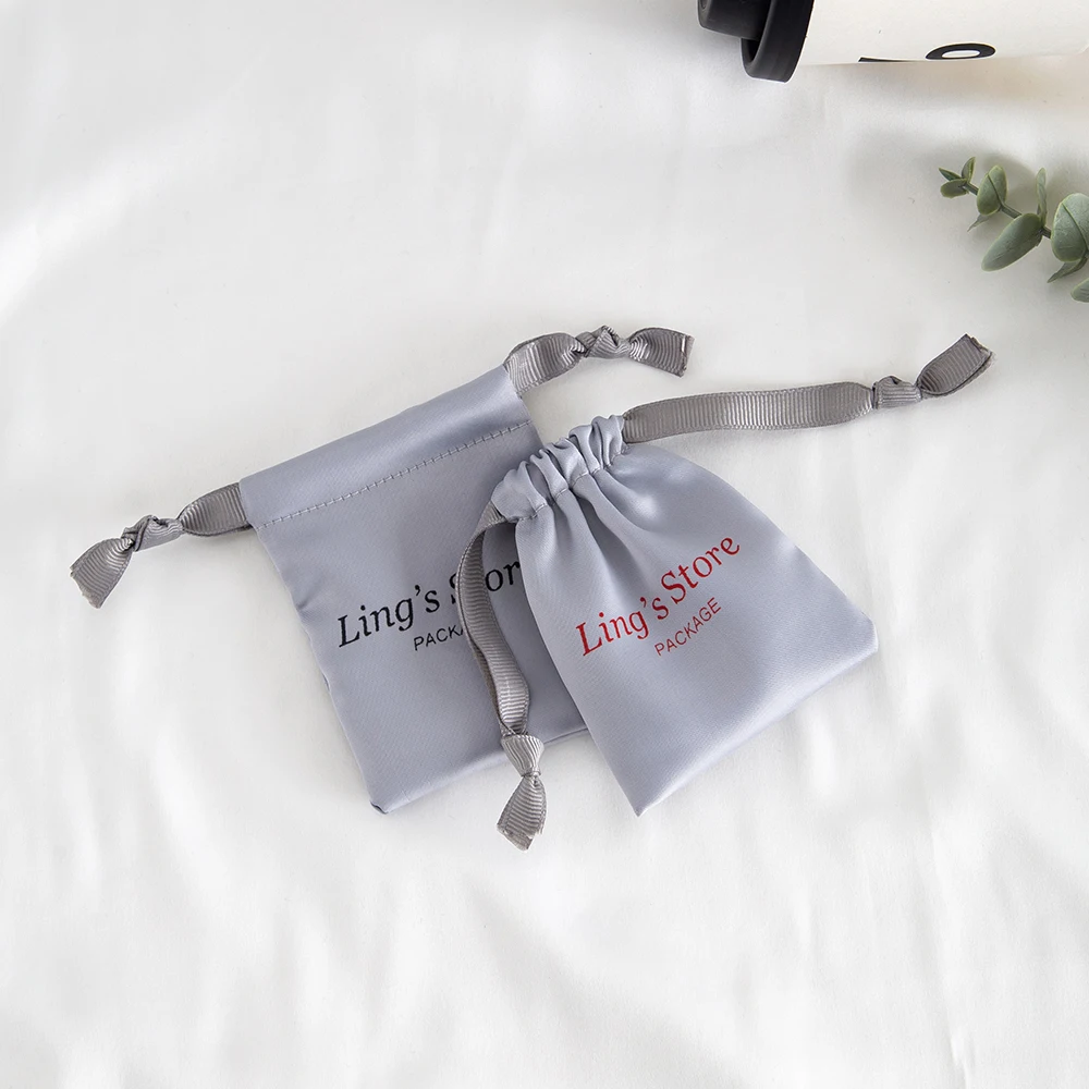 100pcs Grey Silk Satin Cosmetic Organizer Ring Jewelry Drawstring Gift Bag Wedding Candy Cute Packaging Pouches Can Custom Logo
