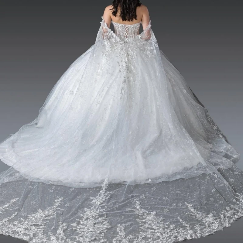 فساتين Quinceanera بيضاء لامعة ثوب حفلة قبالة الكتف الترتر زين الدانتيل الديكور كريستال تول حفلة عيد ميلاد الحلو 16