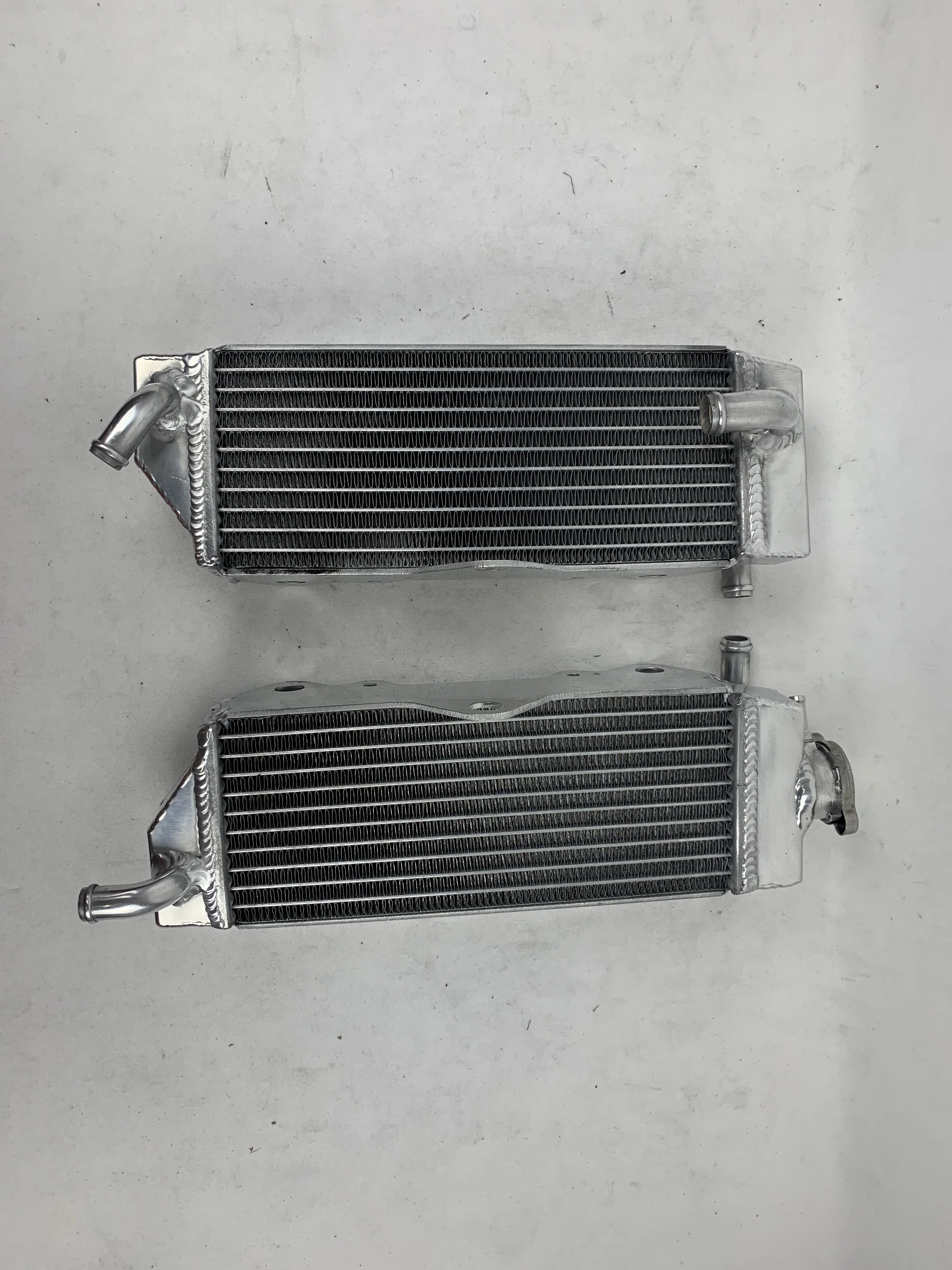 

New Left side & Right side For 1998-2000 Yamaha YZ400F YZ 400 F Aluminum Radiator Cooler Cooling Coolant 1998 1999 2000