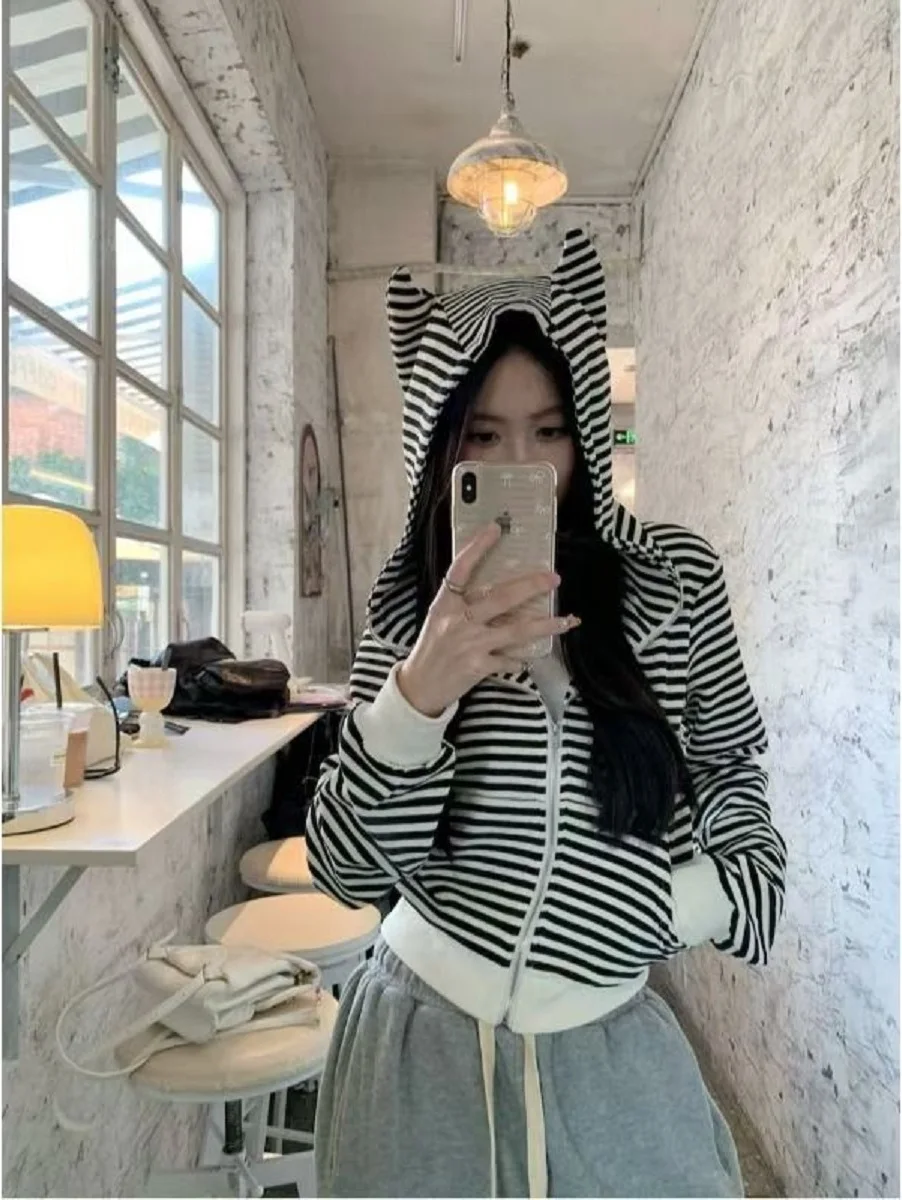 

Striped Small Devil Horn Hooded Sweatshirt Cardigan Women Spring Autumn New Slim Short Zipper Jacket Top