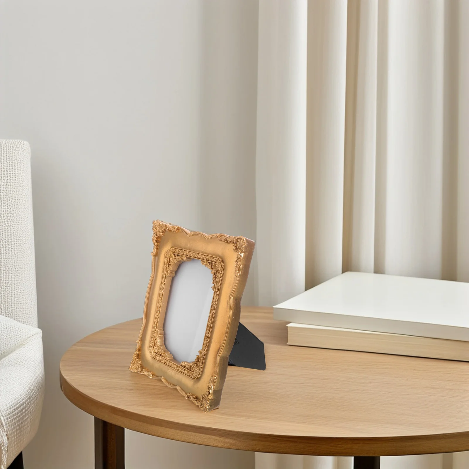 

European Vintage Resin Photo Frame with Intricate Relief Pattern Sturdy Lightweight Decor for Wall and Desktop Use Romantic Home