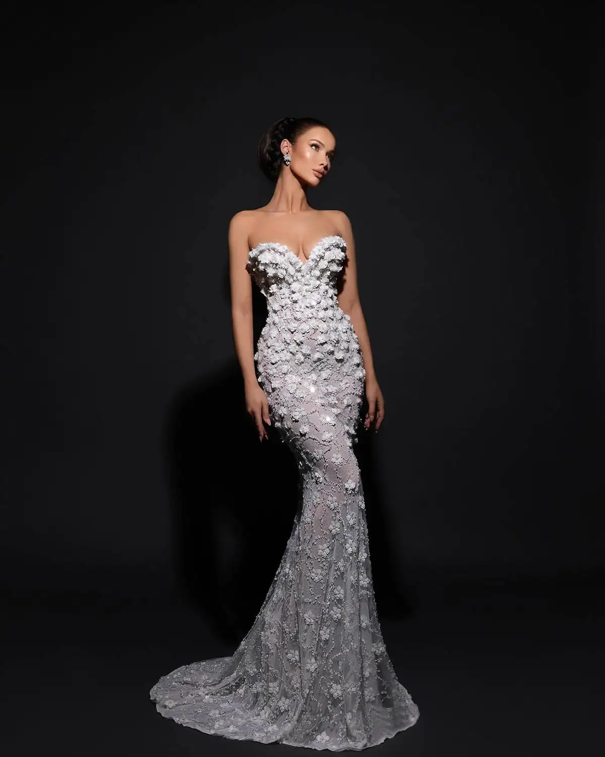 Robe de mariée sirène princesse avec poignées, train amovible, appliques de fleurs 3D, perles, col en cœur, perles formelles