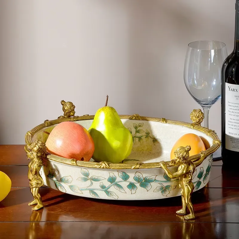 Luxury European Brass Fruit Tray Large Peacock Design Ceramic Home Decor Retro Villa Living Room Ornament High Quality