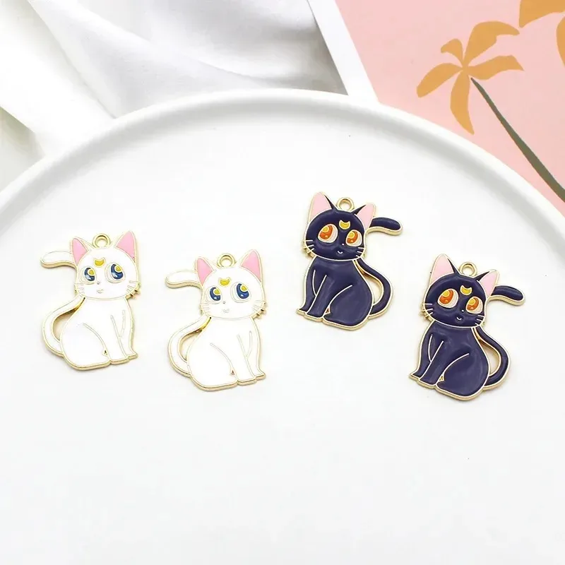 10Pcs Kawaii Sailor Moon Cat Keychains Cute Anime Pendant Charms for Bag Phone Lanyard DIY Decor Accessories