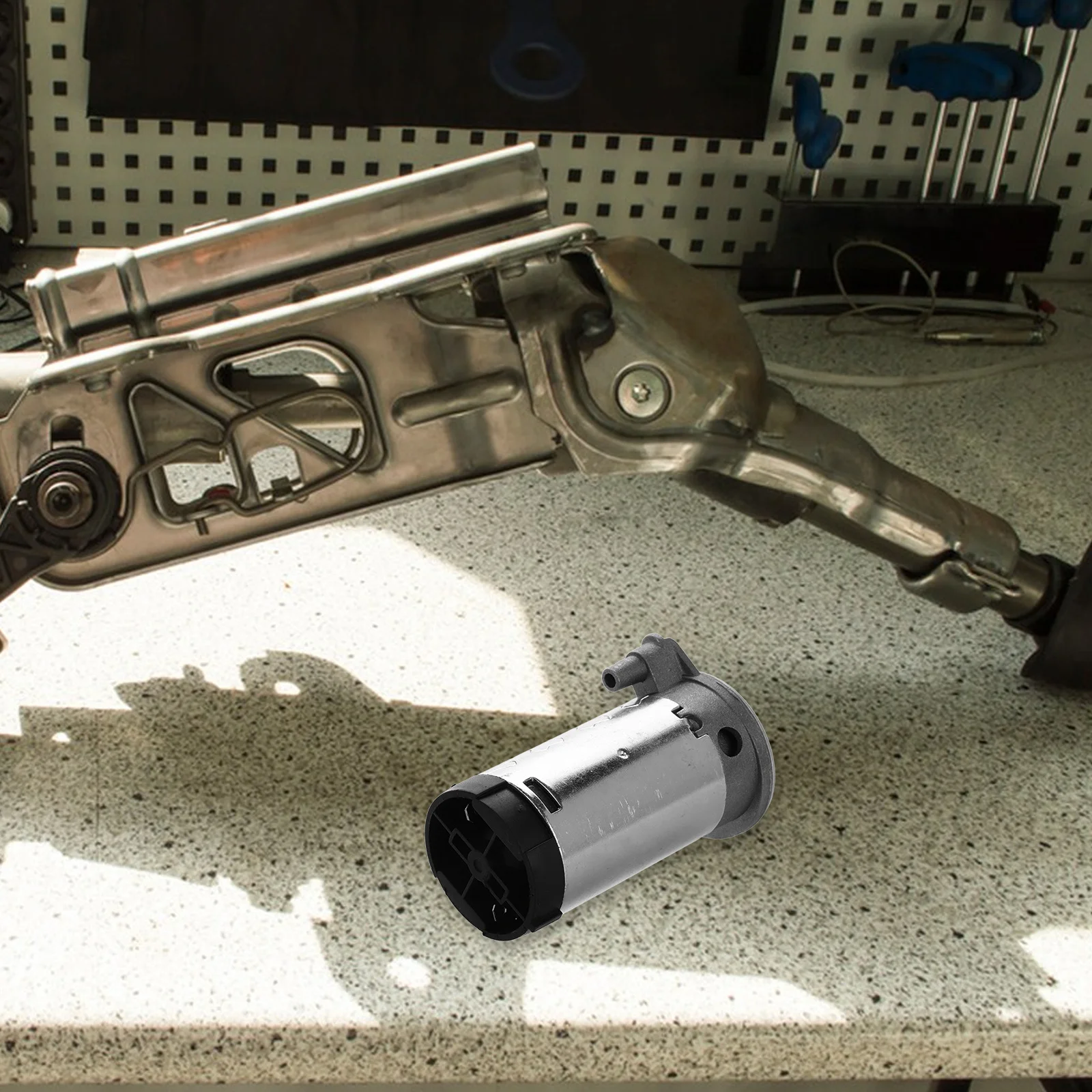 

12V Air Horn Compressor Silver Universal For Cars Trucks Vehicles High-Efficiency Performance Easy Installation Loud Warning