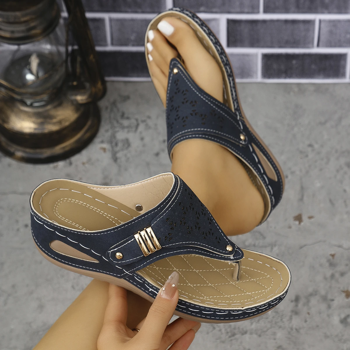 Neue Damen-Sandalen aus Leder, Rutschfeste Weiche Plateauschuhe für Frauen, Flip-Flops, Sommer-Keilabsatz, Orthopädische Sandalias De Mujer – Detail 7