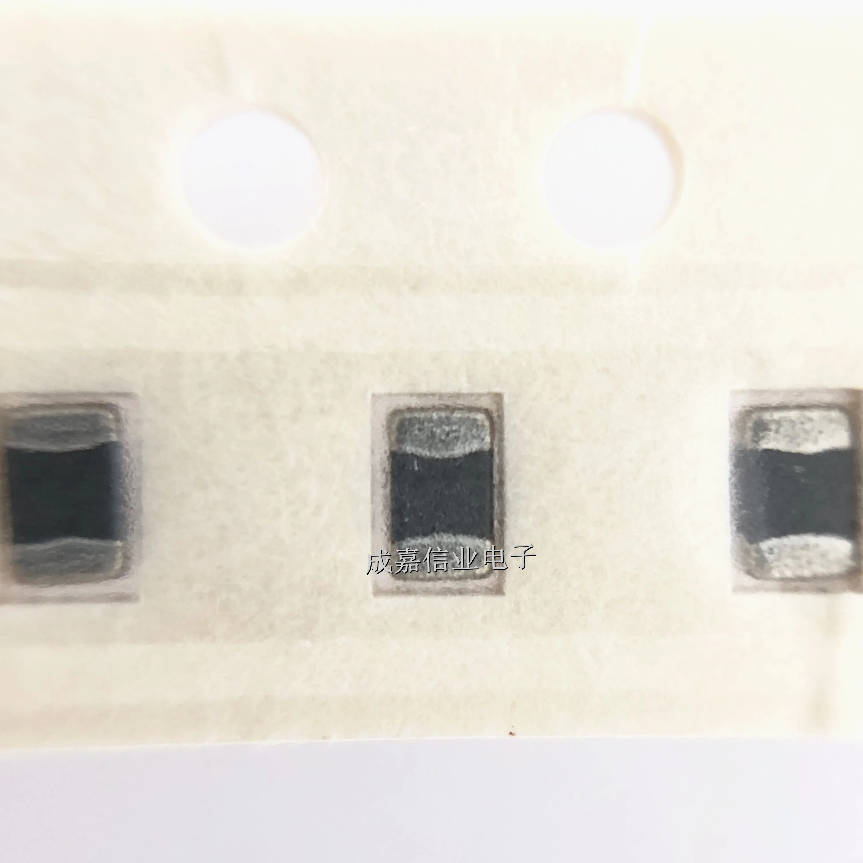 100pcs/Lot BLM21PG220SN1D Ferrite Beads 22OHM 25% 0805 (2012 Metric) Alternate Sizing Guide Below