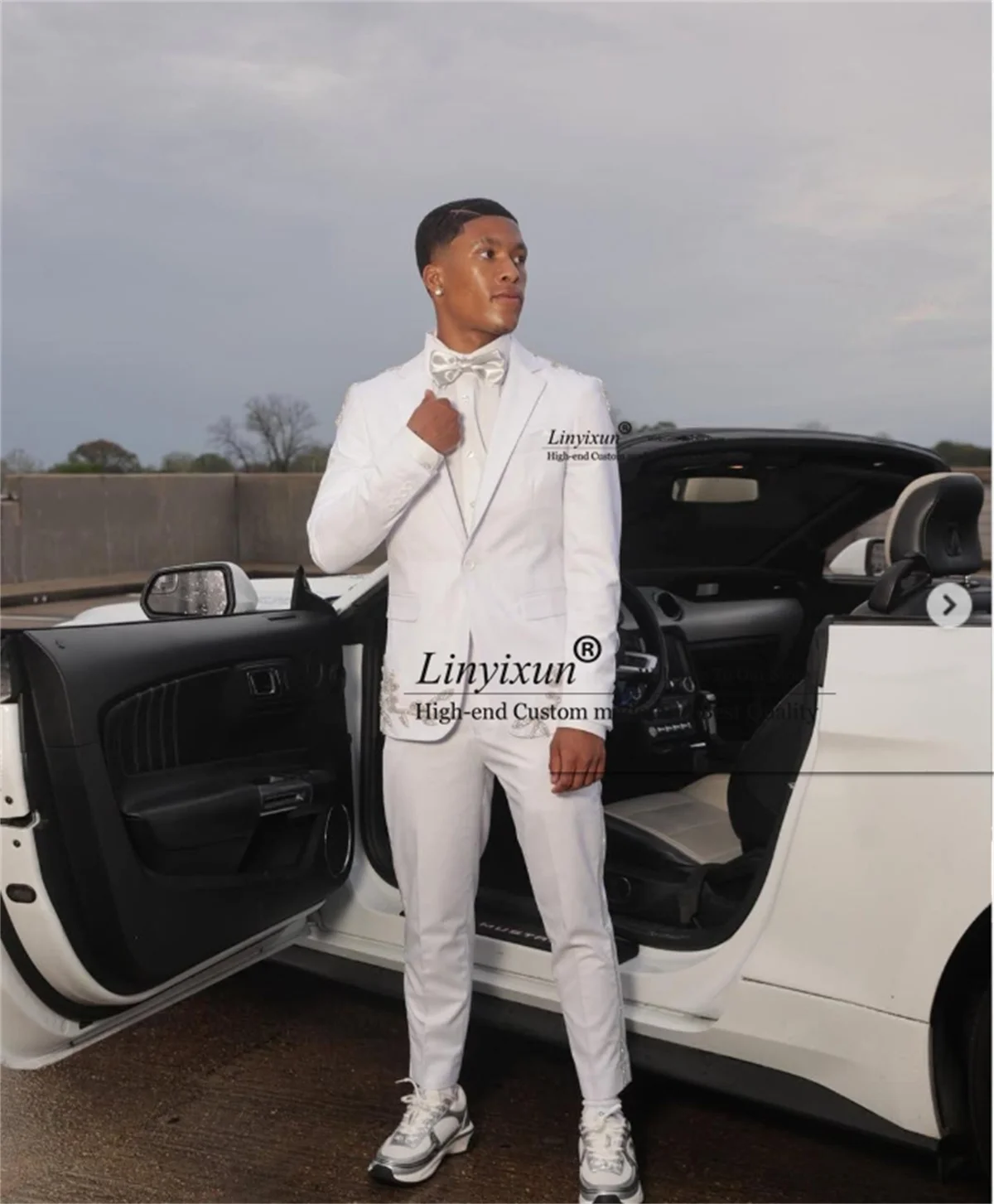

Glitter Rhinestone Beaded Men Suit 2 Pieces Sets Groom Tuxedo Notched Lapel Wedding ropa hombre Customized Slim Party Blazers