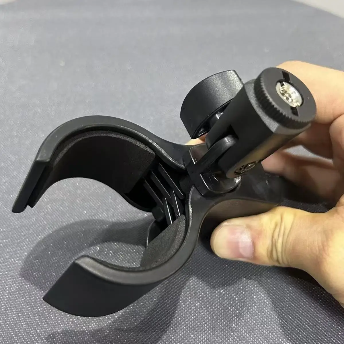 Large-Size Universal Spring Microphone Clip Wireless Mic Holder for Condenser Microphones Durable Clip-on Stand