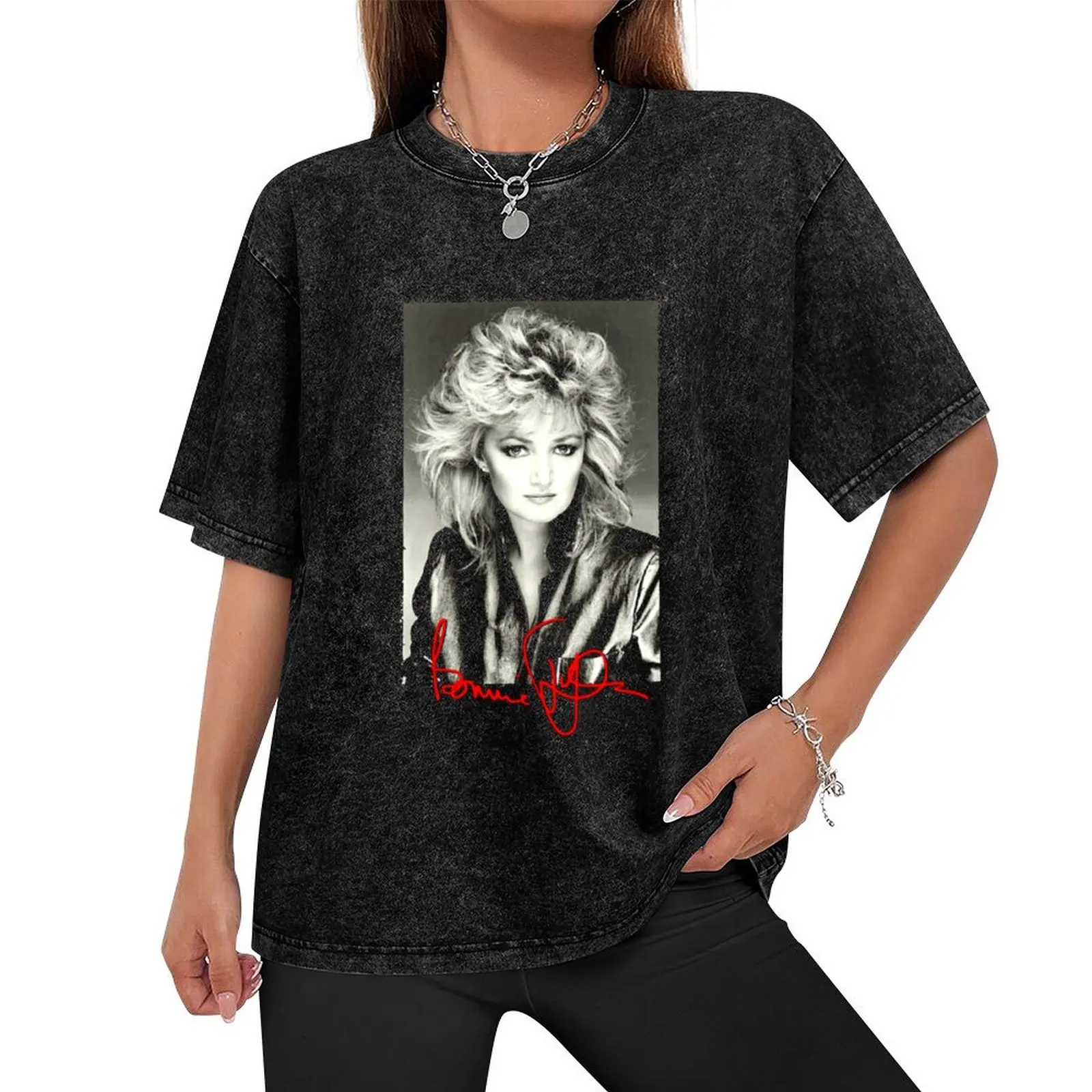 Bonnie Tyler A Hundred and Ten Percent T-Shirt plus sizes anime clothes mens clothes