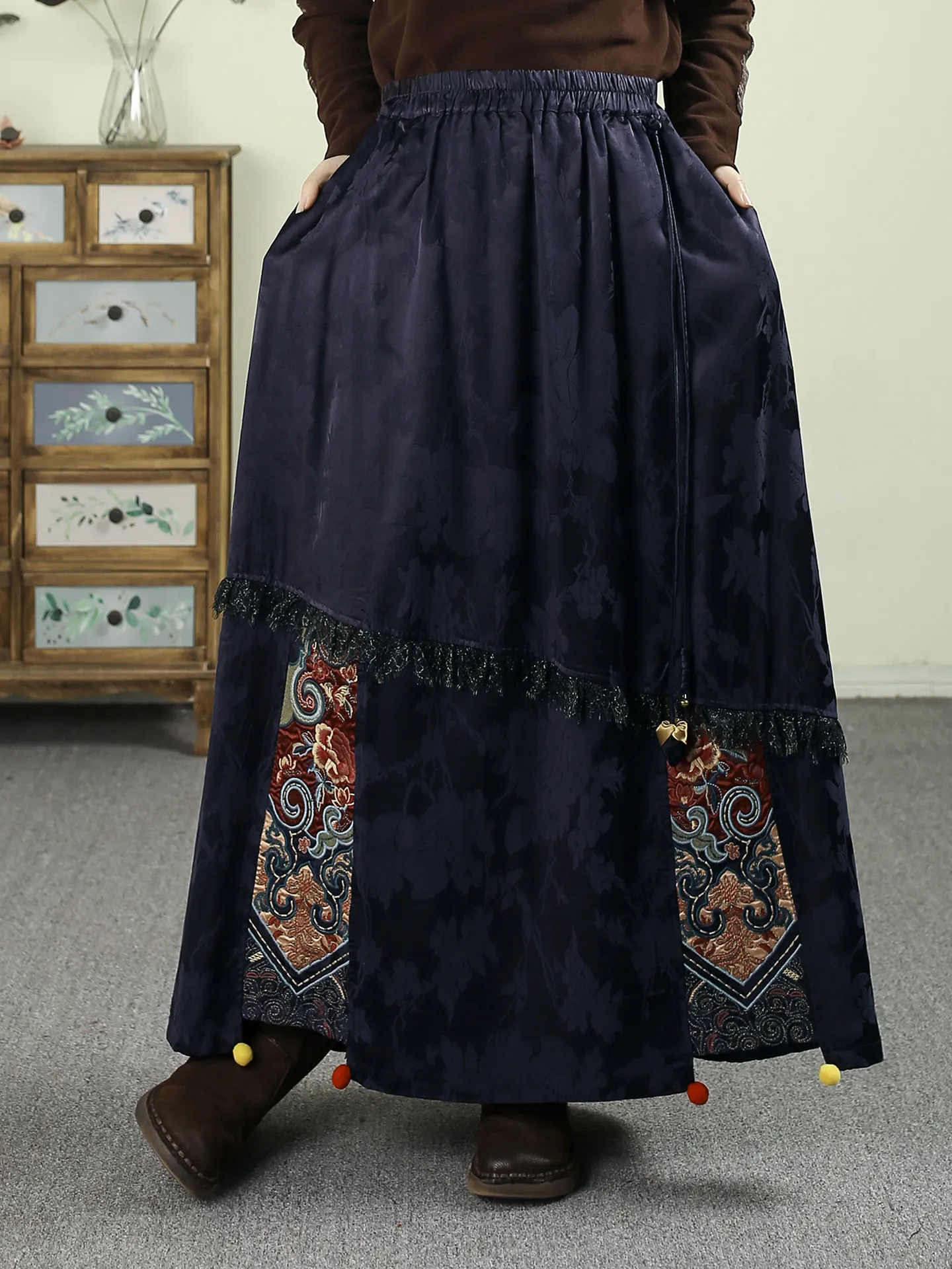 TIYIHAILEY Long Maxi Women Embroidery Skirts A-line Elastic High Waist 2026 New Ladies New Autumn Winter Chinese Style Jacquard