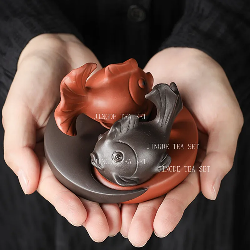 Yixing Zisha Yin Yang Tea Pet Set Split Fish Shape Tea Coaster Purple Clay Goldfish Figurine Kung Fu Tea Table Decor Accessory