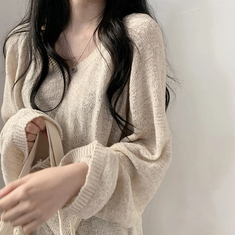 Spring Summer V-neck Knit Long-sleeved Tops Women\'s Design Loose Lazy Long-sleeved Sweater Gentle Wind Sunscreen Cover-ups