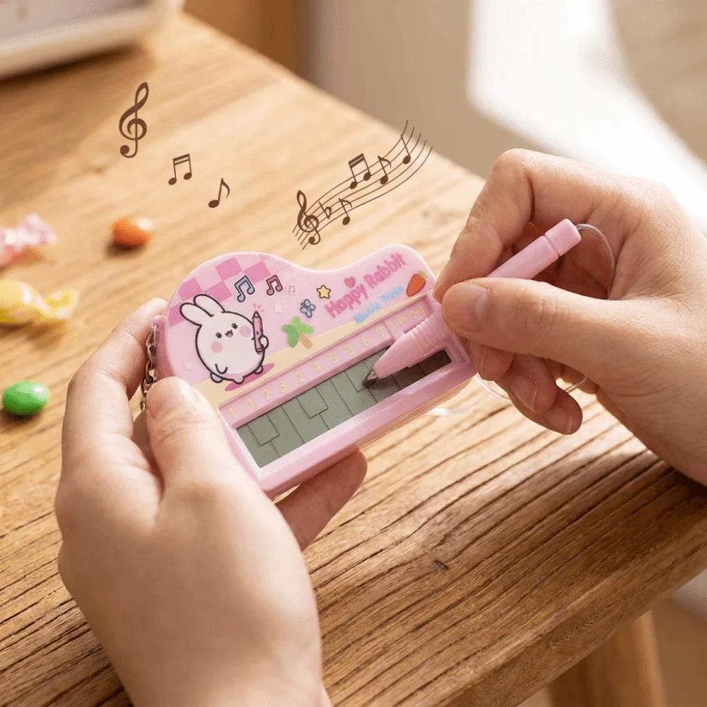 Portable Electronic Piano Keychain Novelty Cartoon Rabbit Music Sounding Keychain Penguin Built-In Sound