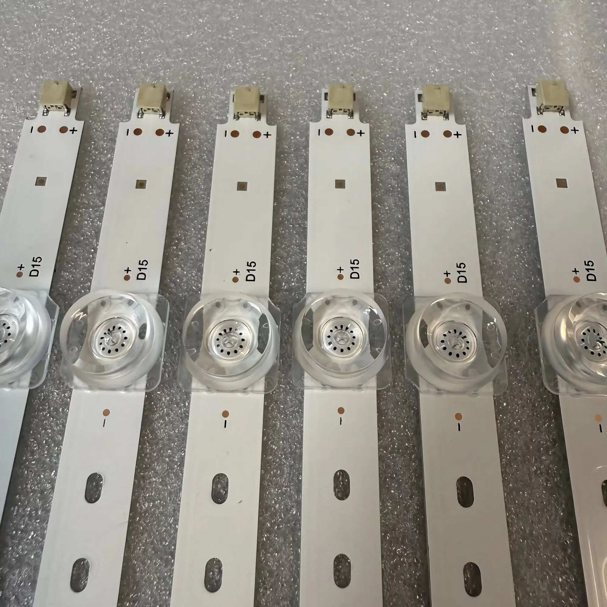Tira de LED para Samsung UN82AU8200 UE82TU8070U UN82TU700DF UN82TU7000F UE82TU8005K UE82TU8070 UN82TU700D UN82TU7000 UE82TU8005