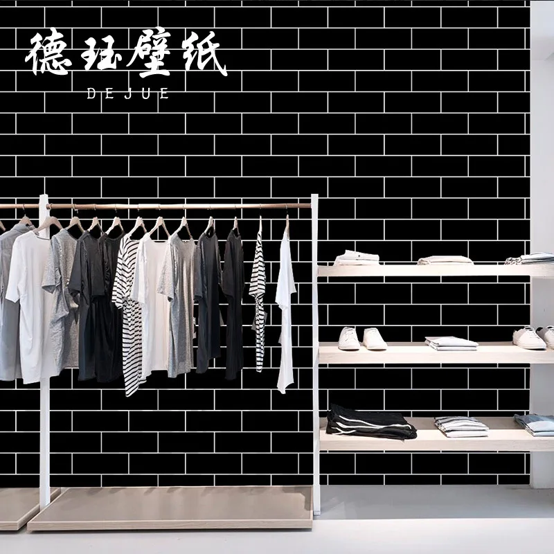 ورق حائط ذو مربعات باللونين الأبيض والأسود على الطراز الشمالي مع غطاء جدار بنمط الطوب اللاصق لمتاجر الملابس ومتجر شاي الحليب