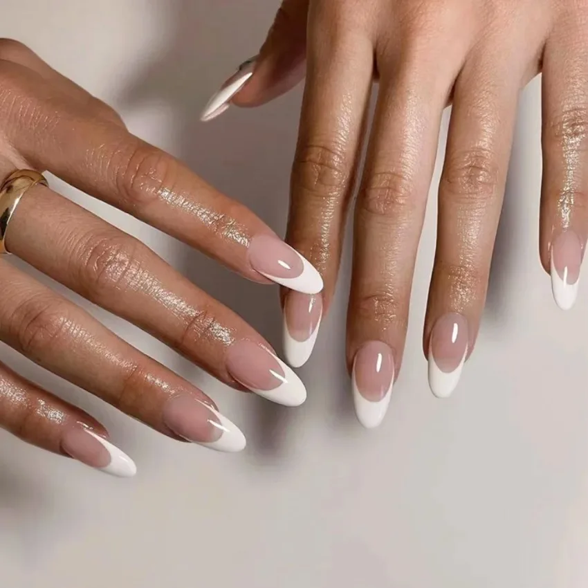 24 pièces/ensemble français ovale faux ongles ensemble bord blanc nu portable presse sur ongles conseils couverture complète courte acrylique amande faux ongles Art