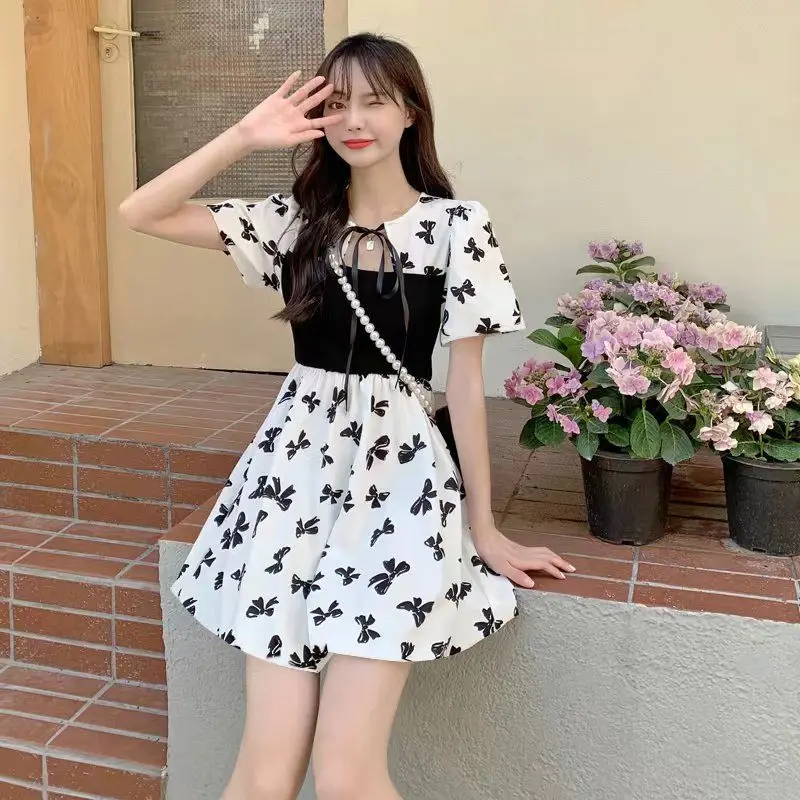 

2025 Summer French Retro Youth Platycodon Dress with Bow Print Waist to Make You Look Slim and Fashionable