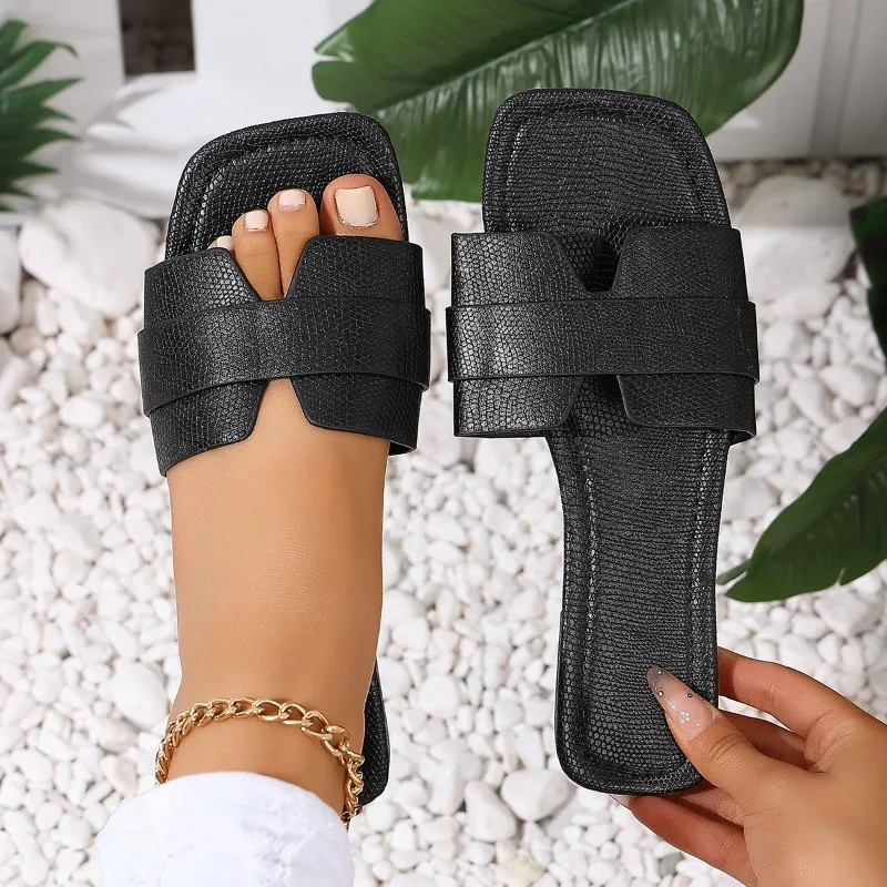 Women's Flat Sandals Summer Fashion Slip-On Slippers Square Toe Open-Toe Design Suitable for Everyday Lightweight Women Slippers