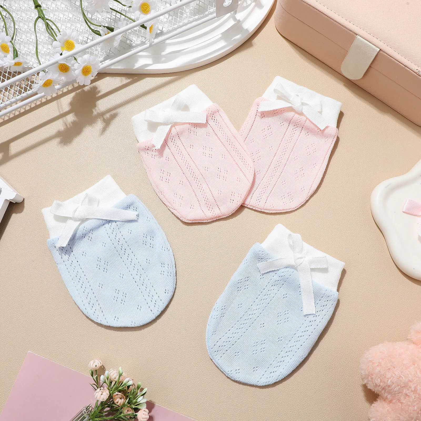 

2Pairs Newborn Mittens Cotton Anti Scratch Baby Gloves Stretchy Infant Hand Protection Sleep Play Stretchy Mittens