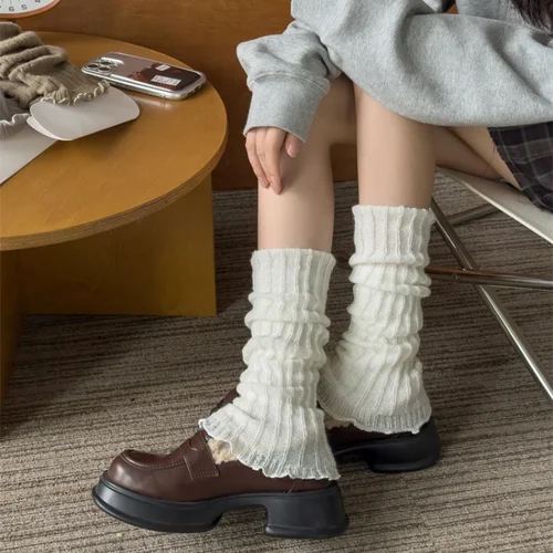 Imagen 2 del producto Calentadores de piernas para mujer, Otoño e Invierno, cubierta de pie tejida, calcetines largos blancos y negros, moda japonesa JK, calentadores de piernas para niñas dulces Lolita