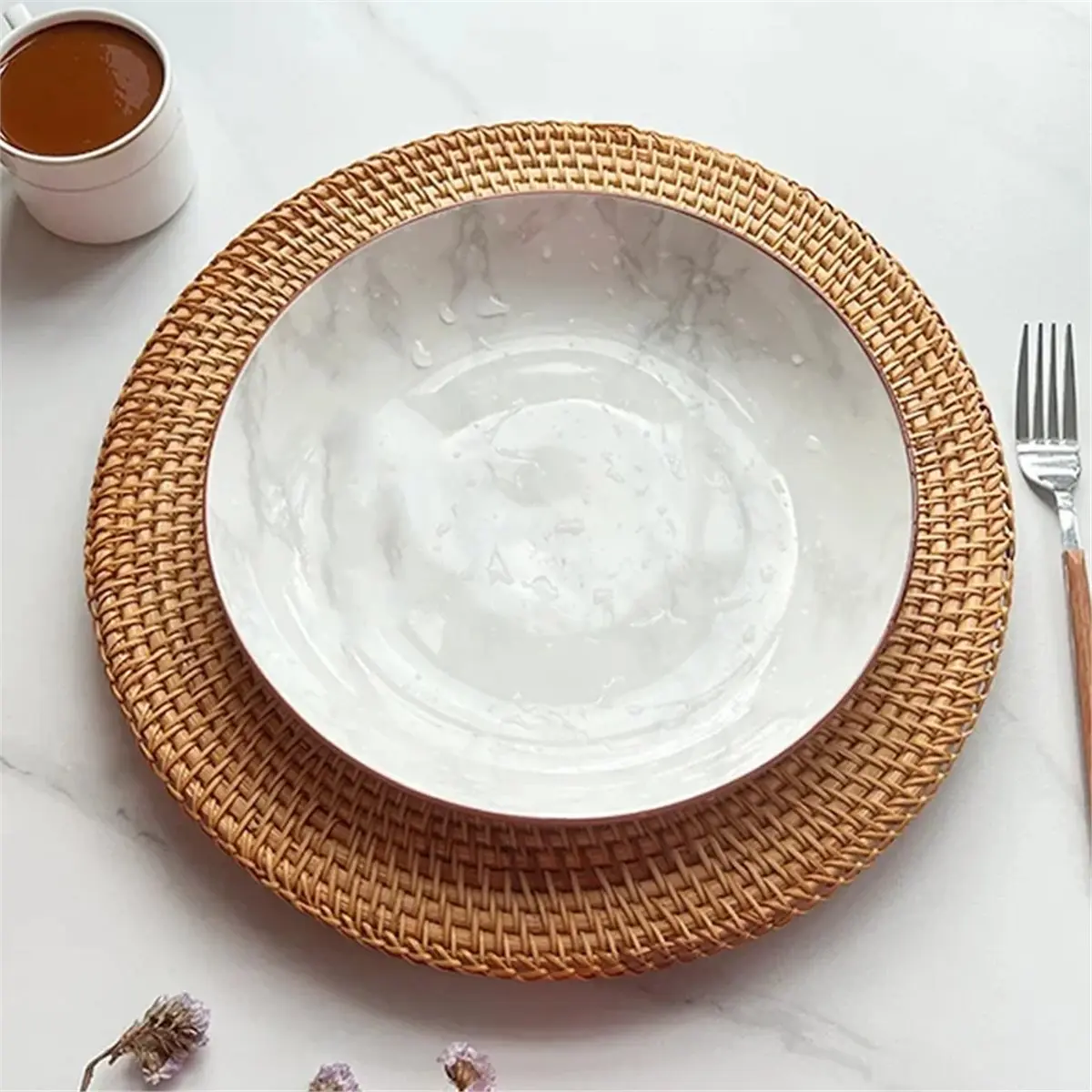 13 Inch Handmade Natural Rattan Plate Decorative Round Placemat Bread Snack Serving Tray Table Decor &LICG