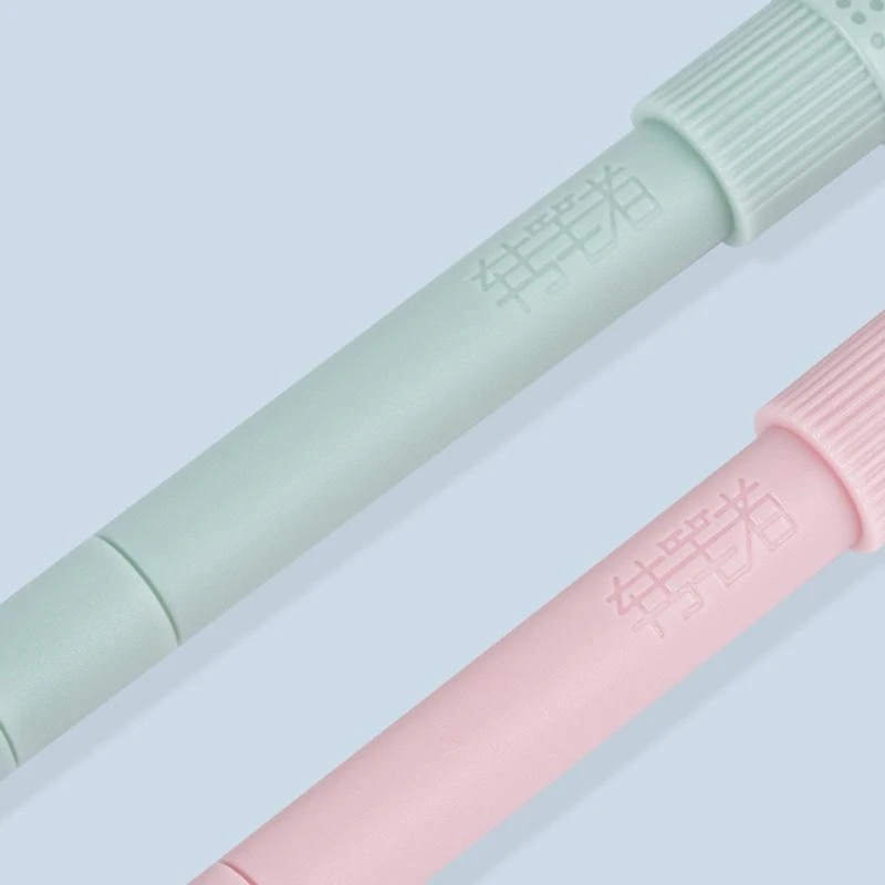 Вращающаяся ручка для пальцев, декомпрессионная вращающаяся ручка, отличное балансовое представление для детей, тренировка гибкости пальца, Рождественская ручка на Хэллоуин