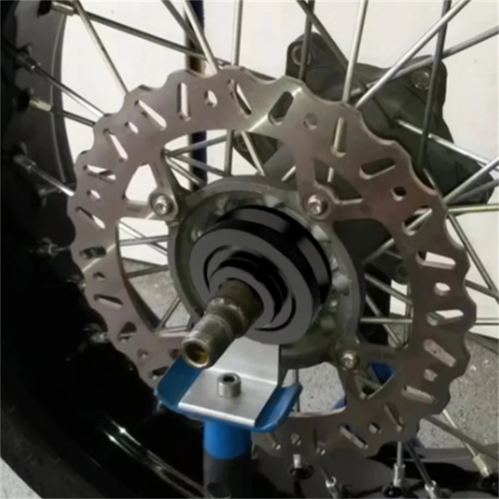 

​Motorcycle Rear Wheel Balancer Adapter Tool Black For BMW R1200GS LC 2013-2018 R1250 GS 2019-2023