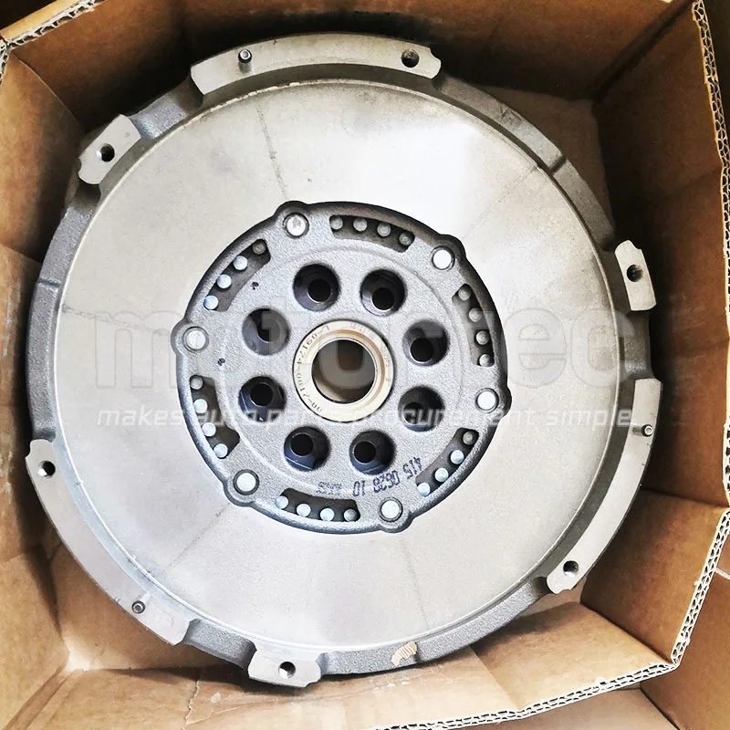 Car Clutch Set Auto Parts for LUK Clutch Kit with Flywheel for Saic MAXUS V80 V90 D60 D90 EUNIQ5 6 T60 T90 G10 G20