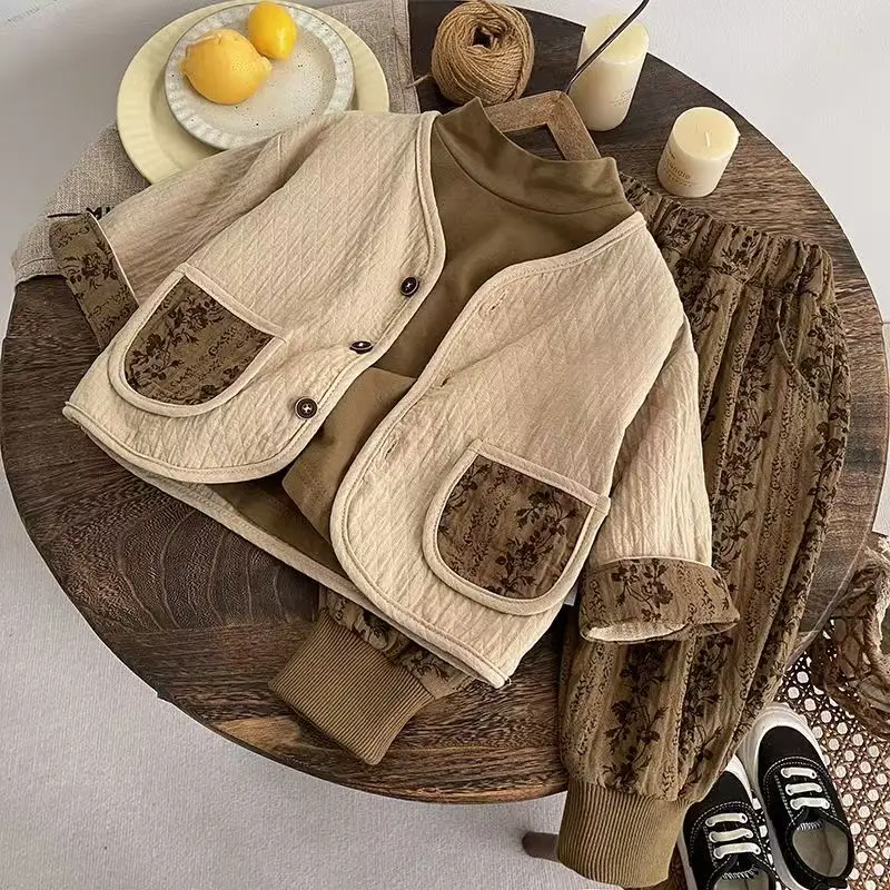 

3PCS Children's Clothing Set Spring and Autumn New Style Boys and Girls Baby Cotton Casual Coat+T-shirt+Pants 3-Piece Set 1-5Y