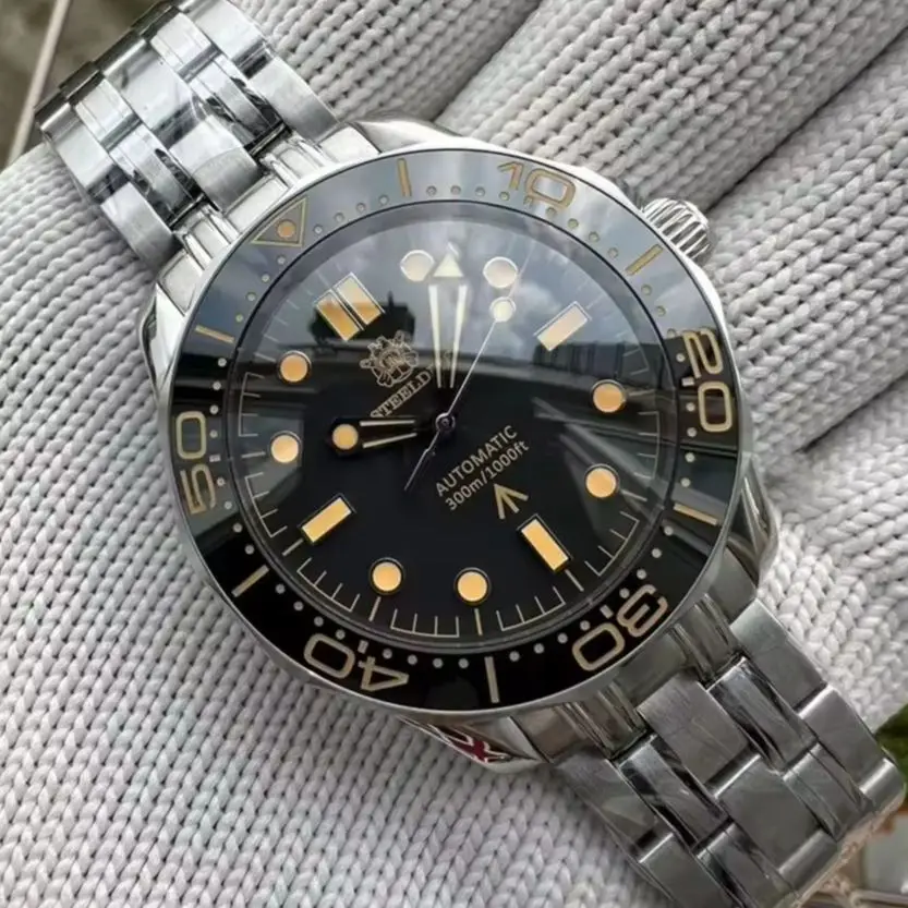 STEELDIVE Men Automatic Watch Sport 42mm Mechanical Wristwatch Diver 300M Waterproof Luminous Sapphire Mirror NH35 Ceramic Bezel