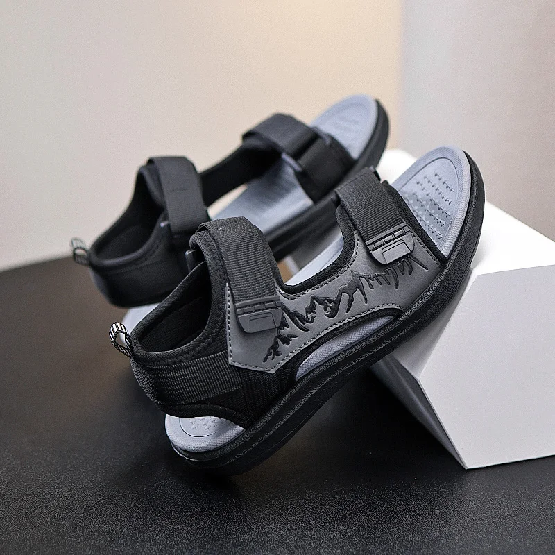 A pair of children's adjustable strap open-toe sports sandals, lightweight cushioned anti-slip daily slides MF-2505WS