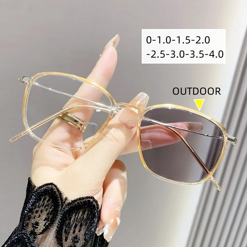 

Fashion High Defintion Intelligent Color Changing Glasses Photochromic Myopia Eyewear Square Near Sight Plain Glasses To -4.0