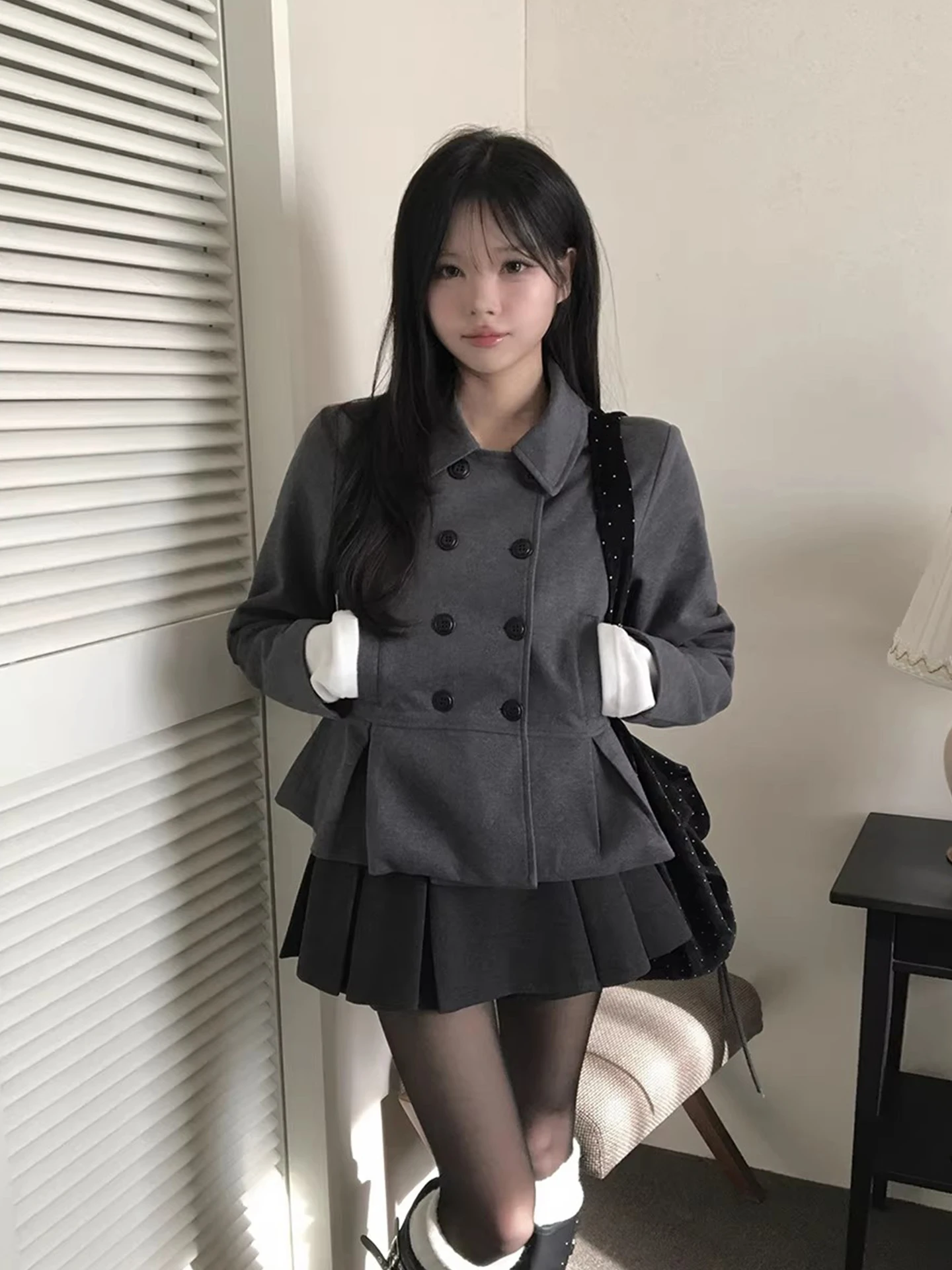 

Женский классический двубортный пиджак с длинными рукавами в корейском стиле, повседневный, из полиэстера, для ранней весны, новый, свободного кроя