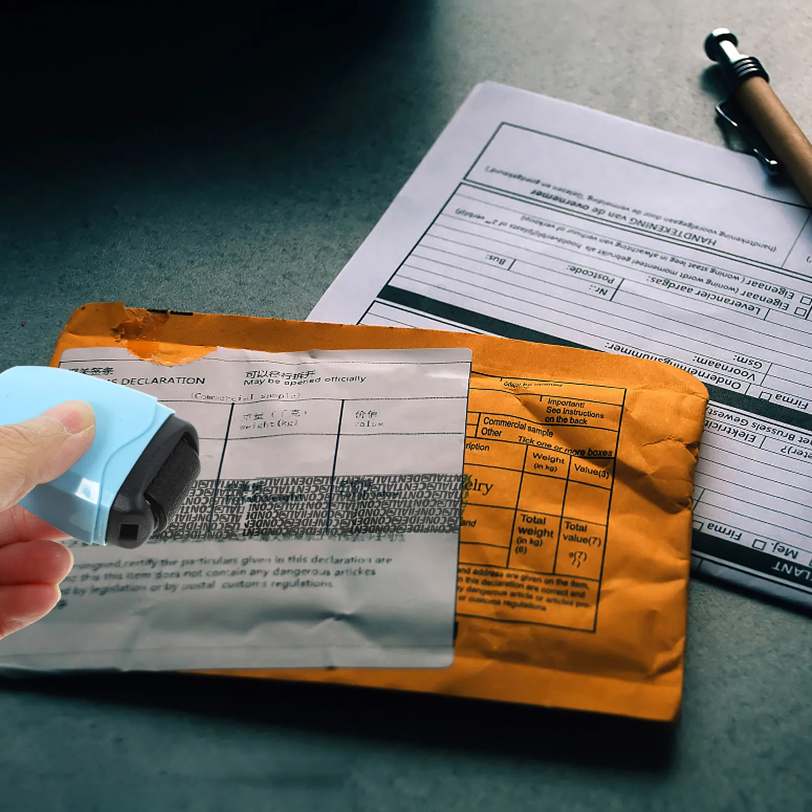 2pcs Privacy for Daily Bills Documents Courier Reusable Security Redacting Tool Office Stamps For Privacy Id Stamp Supply