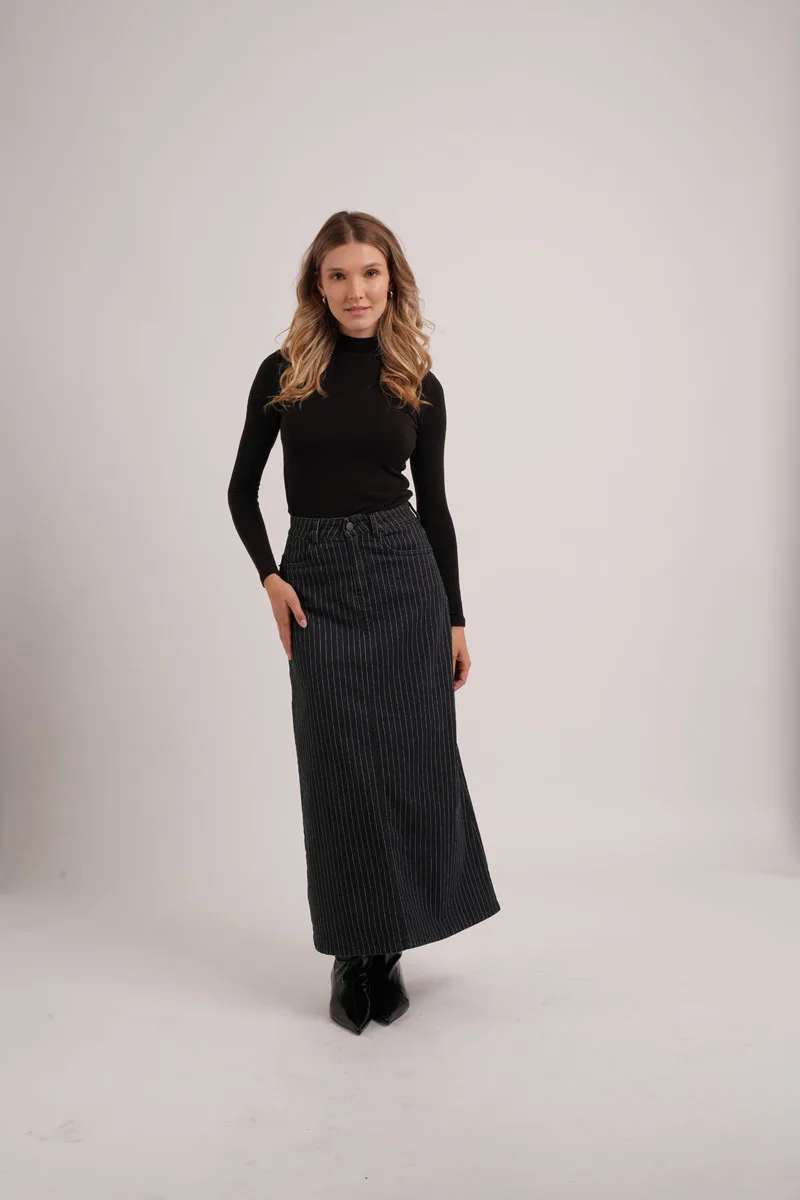 AS AW26 Black pinstripe denim skirt with stretch fashion woman clothes lady wear AS AW26 Black pinstripe denim skirt with stretch fashion woman clothes lady wear