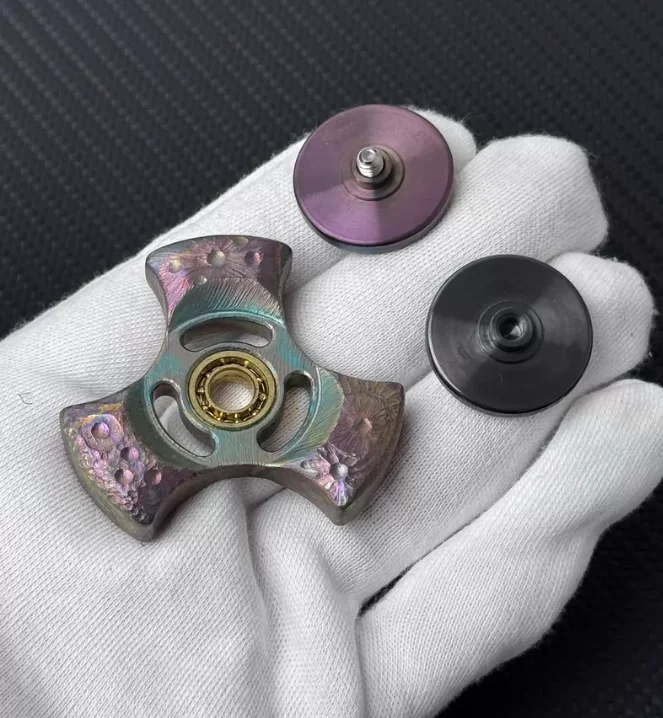 Used Kash EDC Star Ocean Beijing Exhibition Limited Zirconium Material EDC Stress Relief Toy