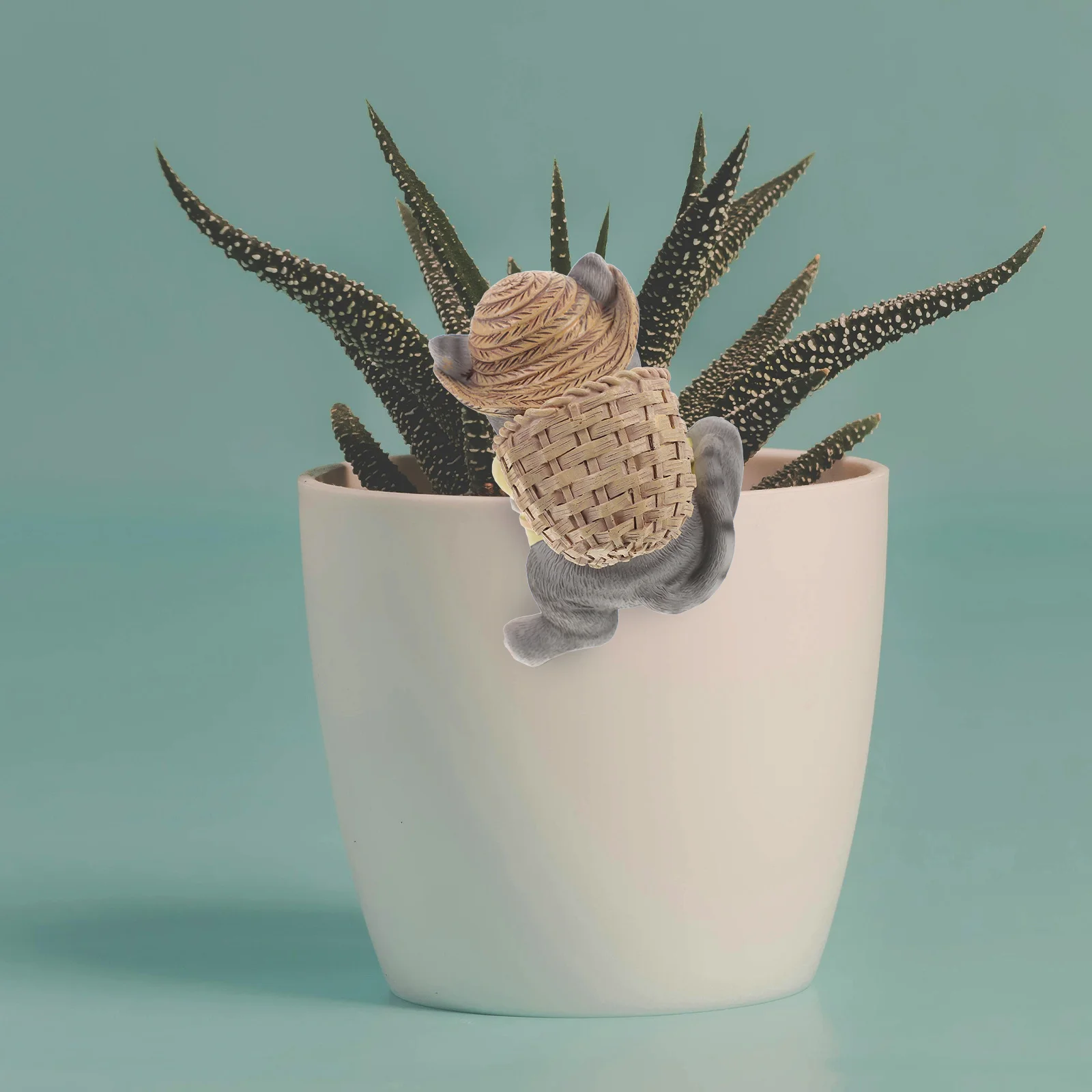 

Lifelike Cat Decor for Flower Pot Hanging Cartoon Cat Sculpture Resin Material Home Garden Office Lawn Decoration