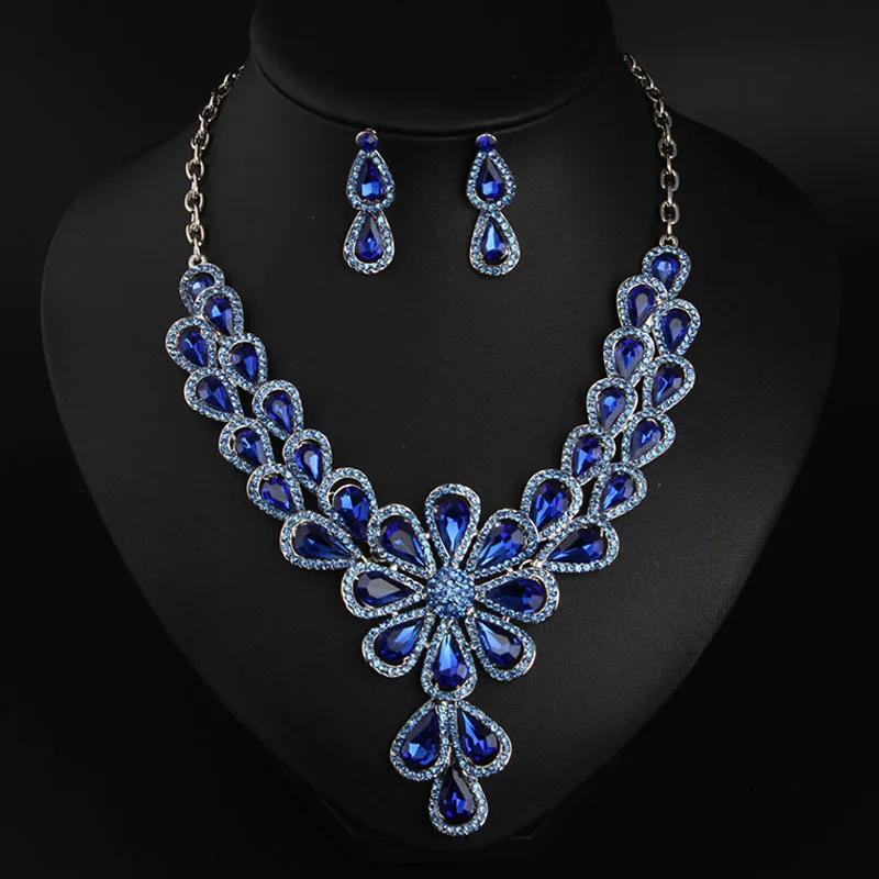 

DIY accessories Cross-border e-commerce, European and American jewelry, luxury full diamond necklace, earrings set, collarbone c