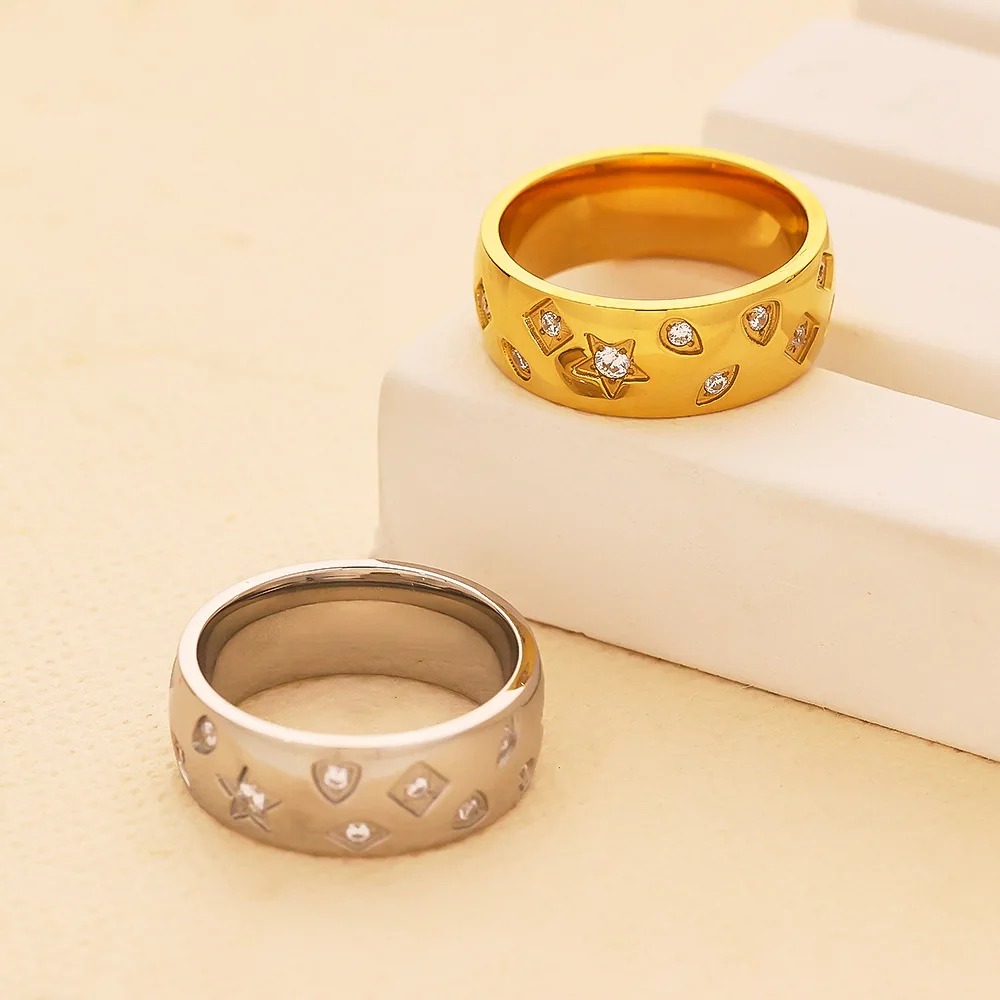 Anillo de acero de titanio con estrella de cristal brillante, chapado en oro de 18 quilates, resistente al agua, no alérgico, joyería para dedo, traje para mujer, regalo para novia