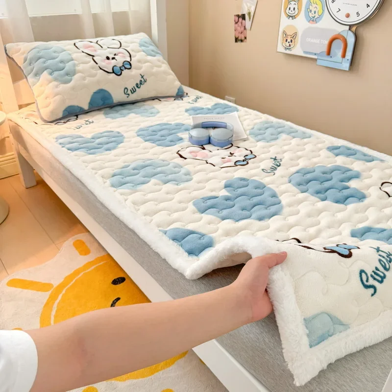 1pc Plush Mattress Toppers Dormitory Single Soft Thin Bed Pad Tatami Floor Mats Winter Thickened Warm Bed Sheet Mattress Cover