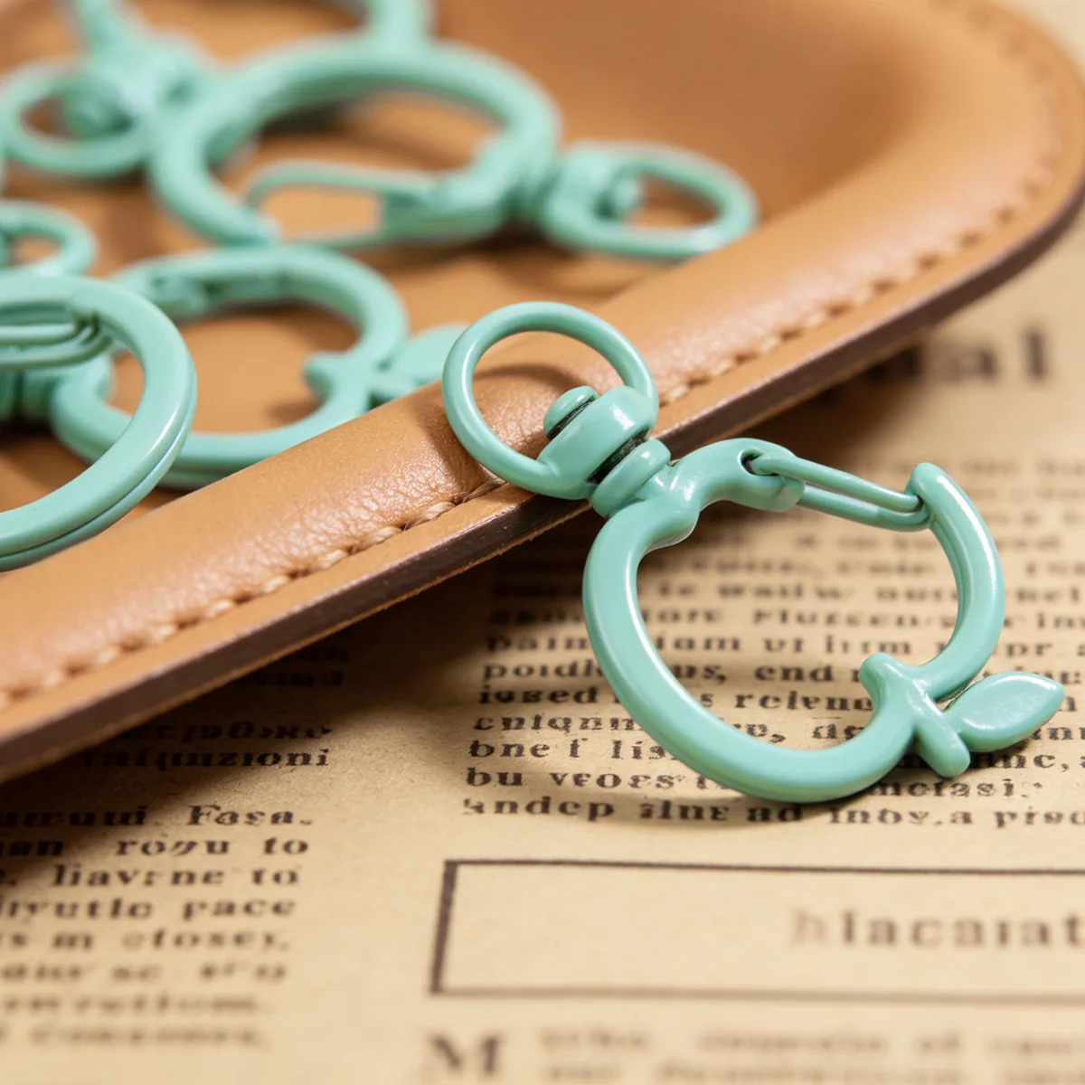 

6/11/20pcs/Lot Apple Shape Key Chain Mint Green Split Keychain Keyrings for DIY Jewelry Making Accessories Supplies Wholesale